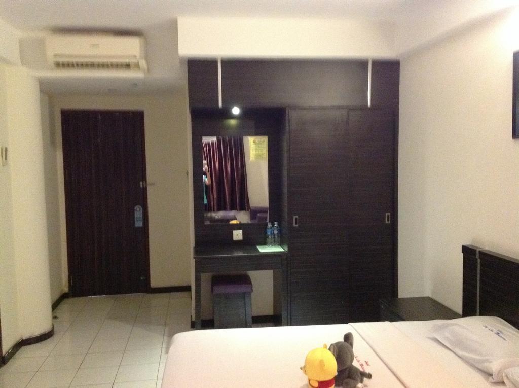 Lai Lai Mutiara Hotel Batam Exterior foto