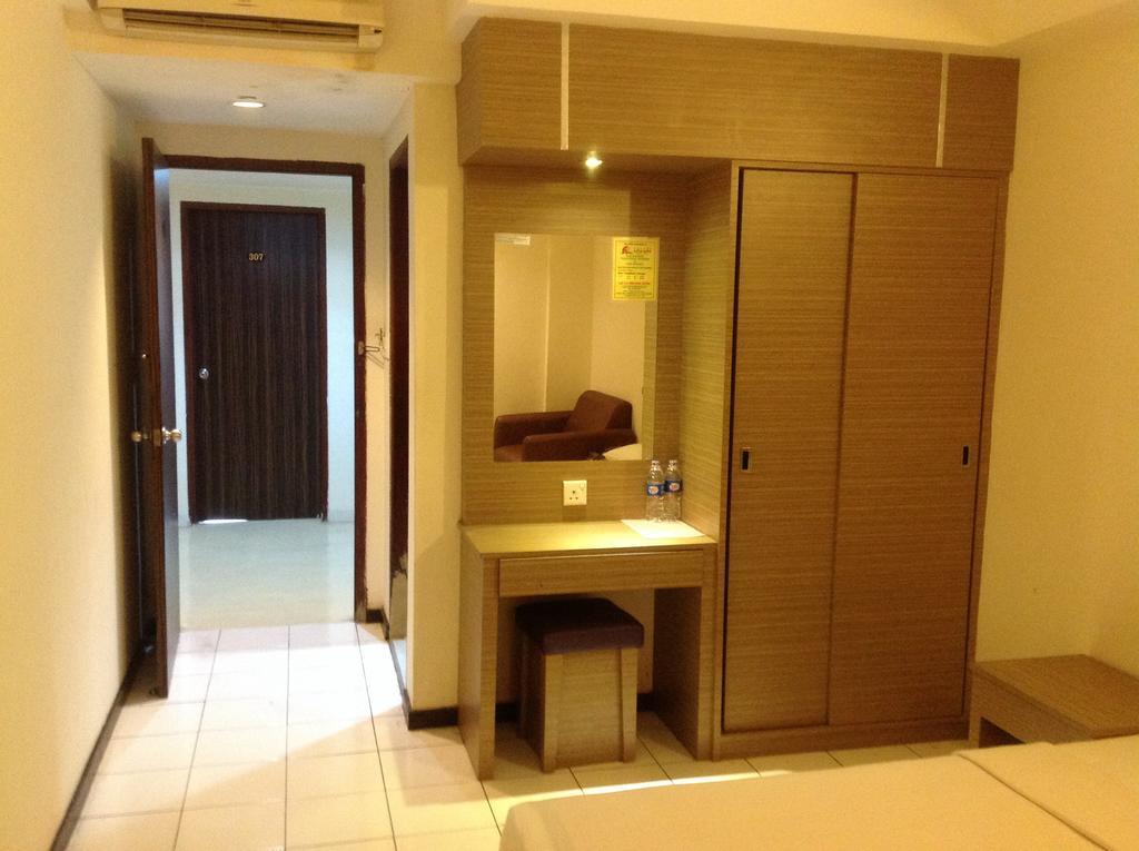 Lai Lai Mutiara Hotel Batam Exterior foto