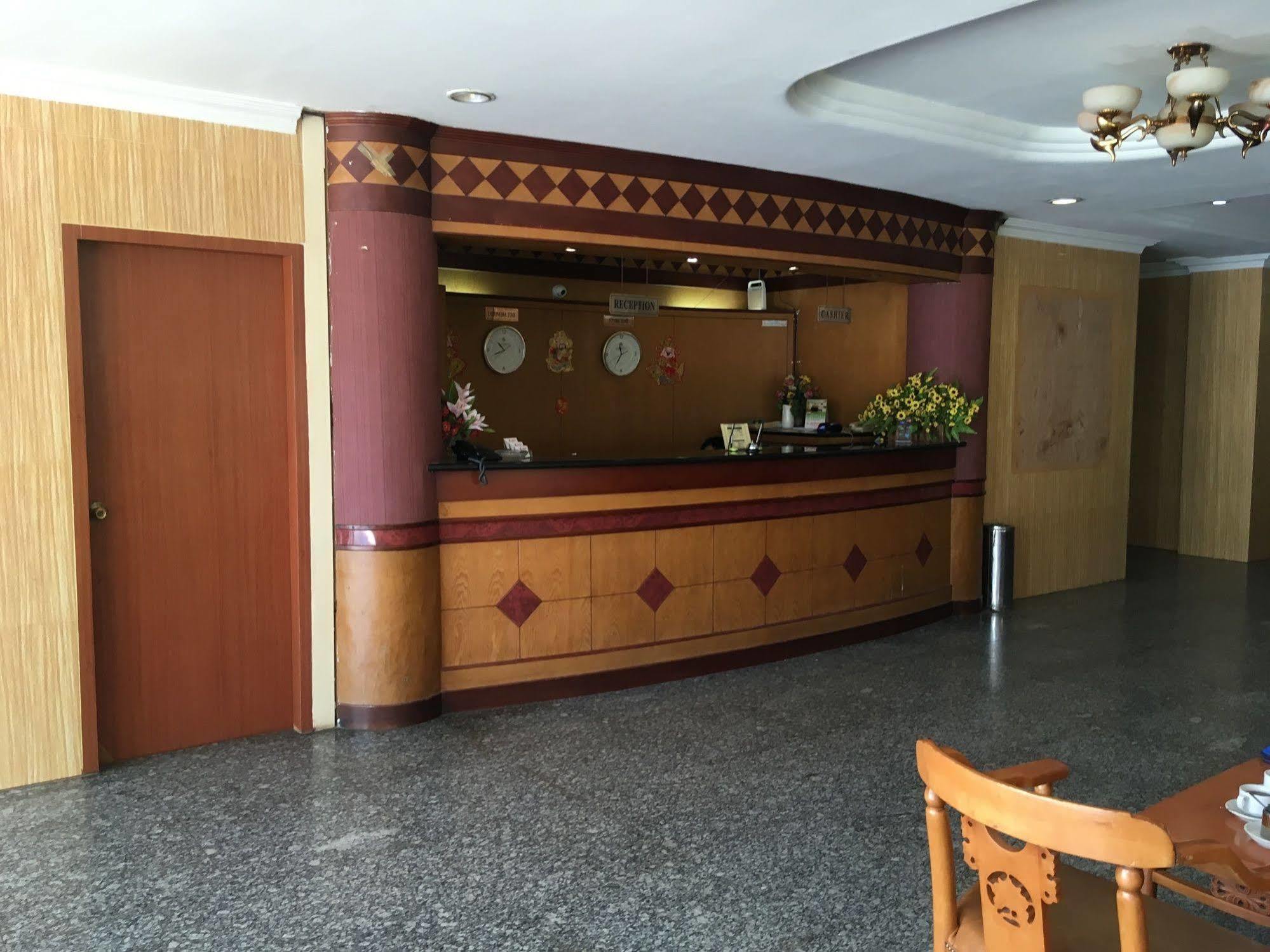 Lai Lai Mutiara Hotel Batam Exterior foto